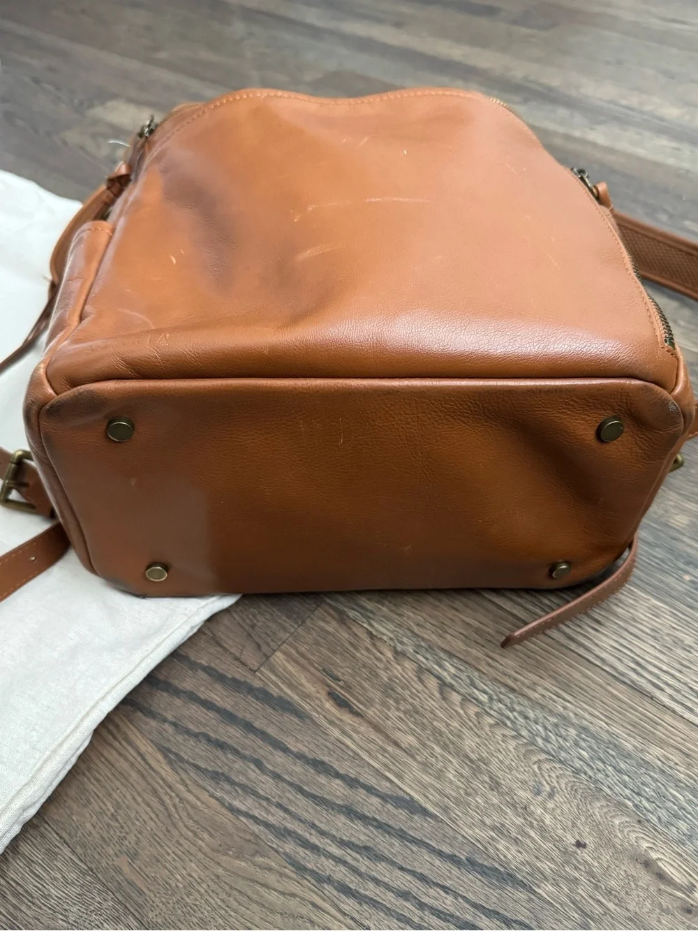 La Mère Luxe Leather Backpack Original - Cognac